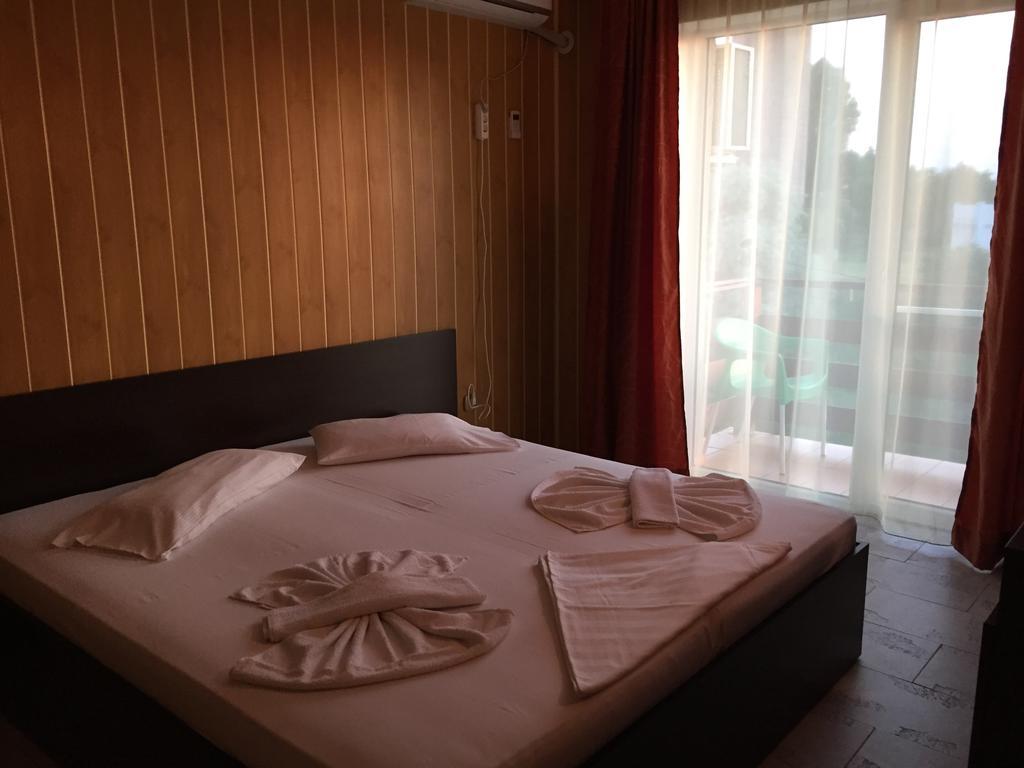 Vila Nusa Hotel Eforie Bagian luar foto